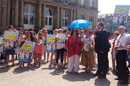 Unter anderem hielt der Vorsitzende der Enquetekommission Pflege, Helmut Walter R&uuml;eck, eine kurze Ansprache.