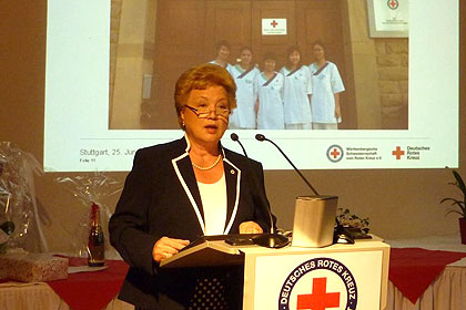 Oberin Barbara Morlock-Schicks 
            referierte &uuml;ber aktuelle Entwicklungen 
            der WSSRK.