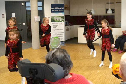 Die n&auml;rrische Zeit 
                hat nun auch das Haus Eichholzg&auml;rten 
                erfasst.